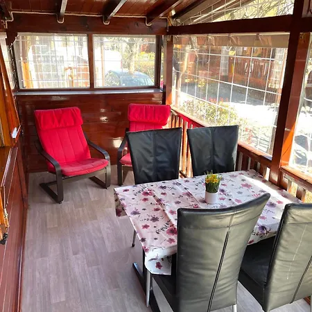 Sunwaychalets Di Lugano בקתה